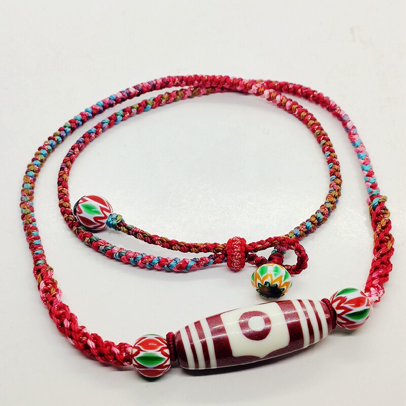 原创设计民族风朱砂材质三眼西藏天珠手编红绳锁骨项链财富缘起