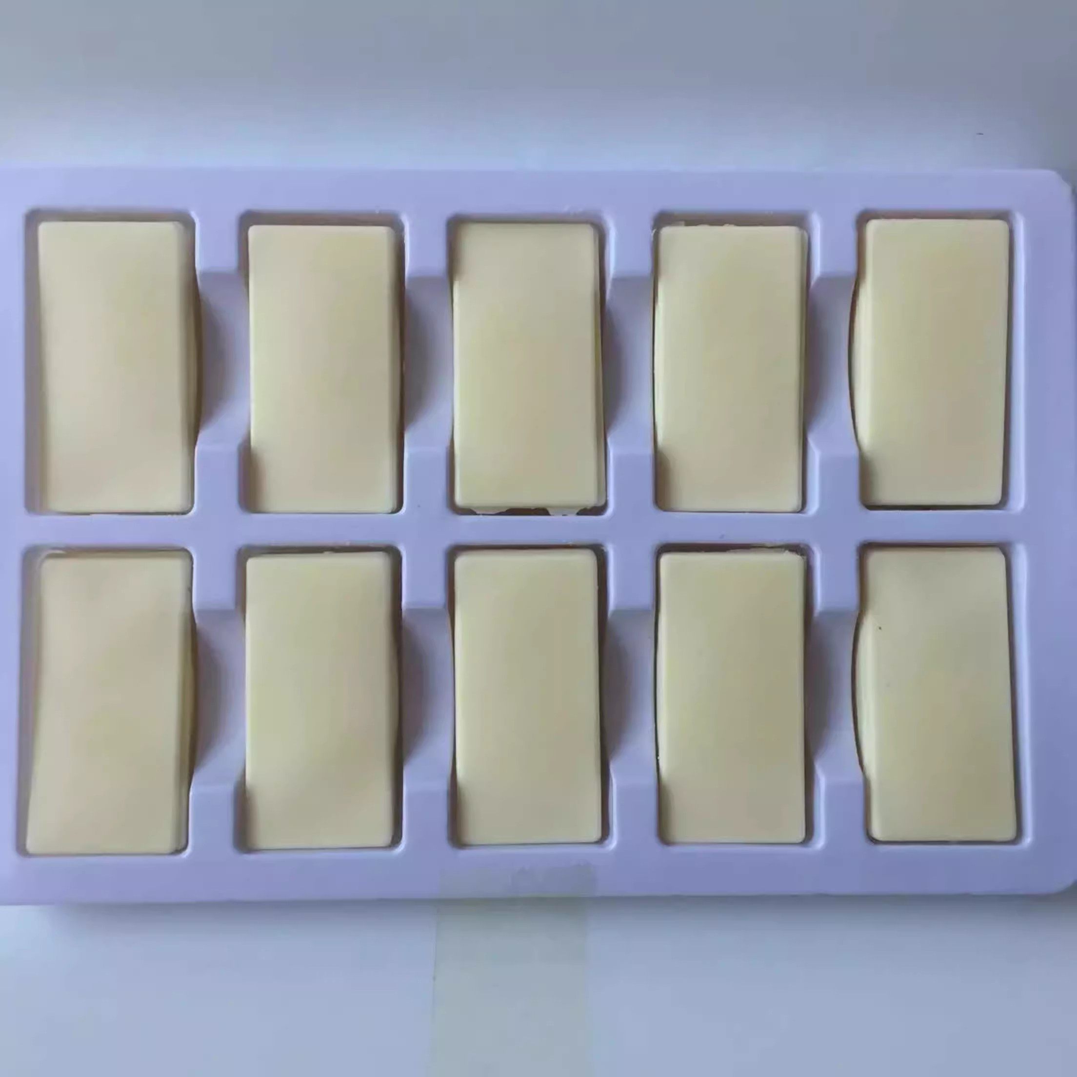 写字牌黑白长方形巧克力可食用