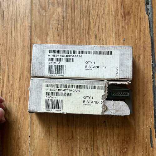 PLC模块，型号6ES7 193-4CC30-0AA0