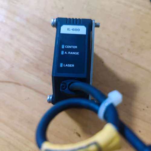 IL-600，基恩士激光传感器，成色非常新，功能包好，想要的