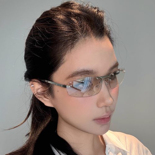 C02甜酷辣妹凹造型太阳镜