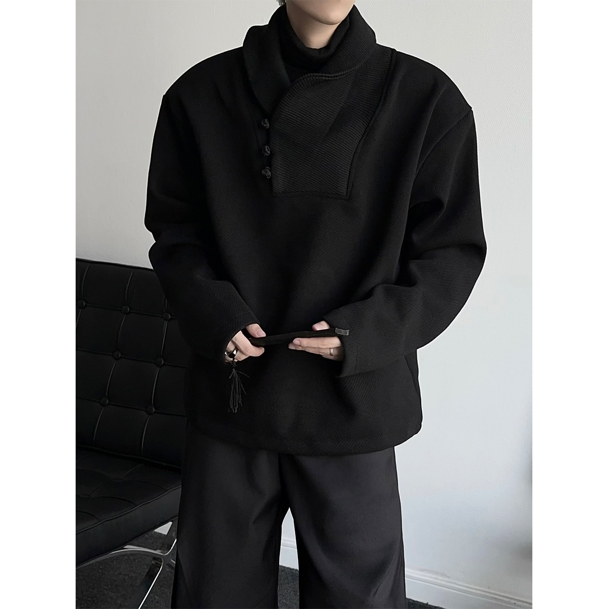 暗黑新中式翻领盘扣套头卫衣