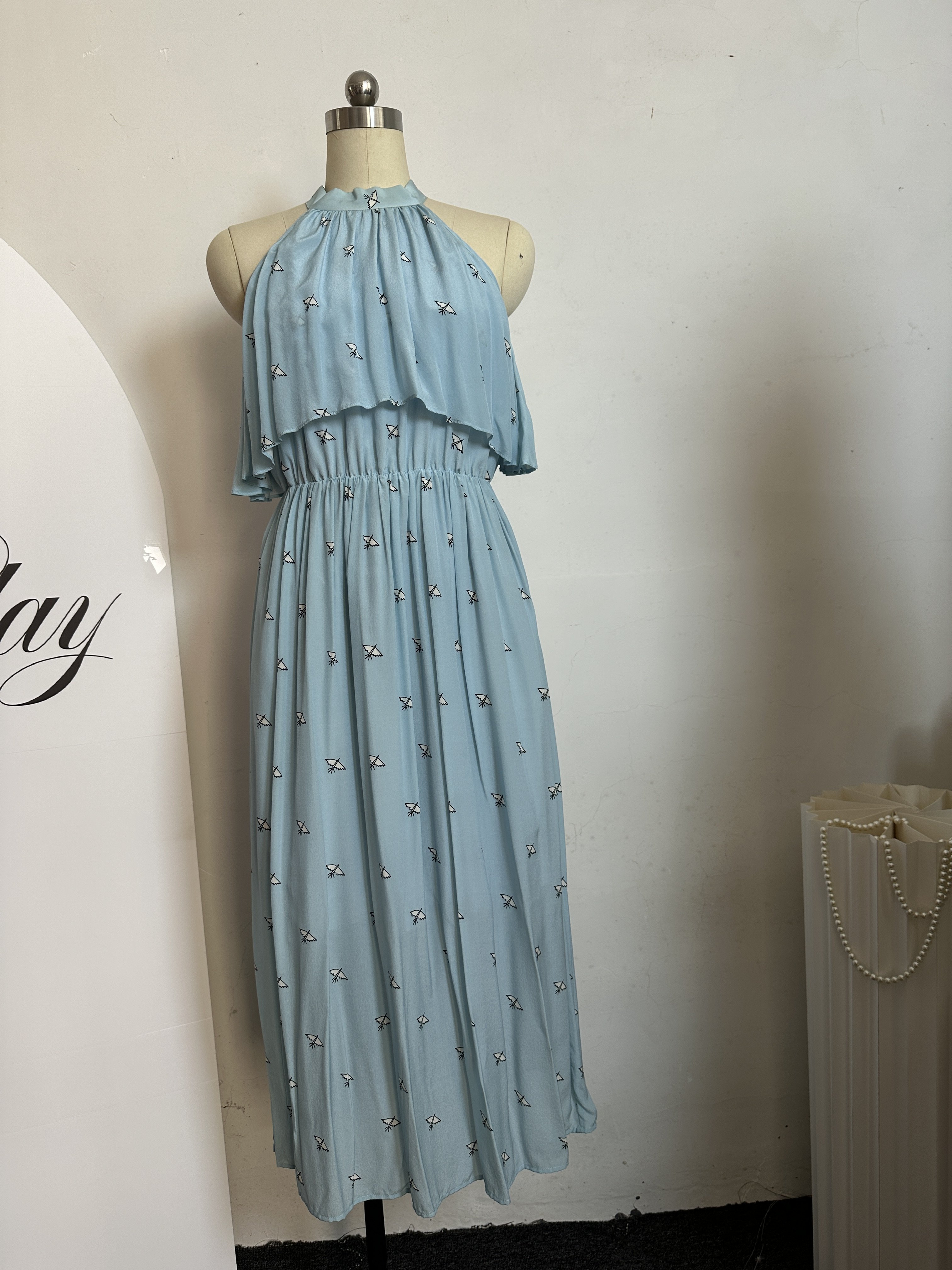 桑蚕丝双绉真丝海边度假风吊带高级感气质收腰长裙子