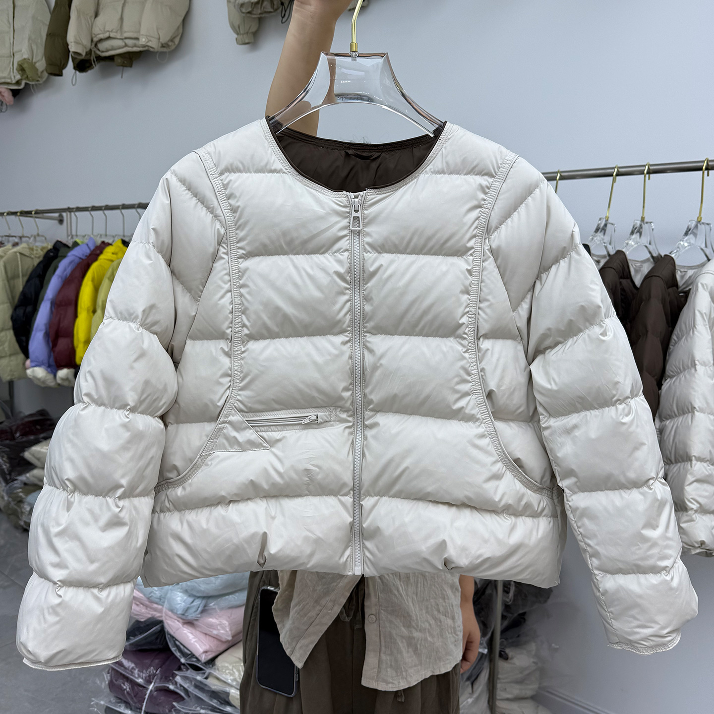 轻薄圆领羽绒服女短款新国标90%白鸭绒2025秋冬韩版宽松百搭外套