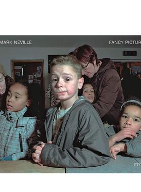【现货】马克·内维尔：花式图片 Mark Neville: Fancy Pictures 原版英文摄影作品集图书