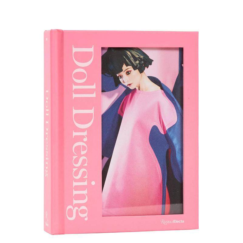 【预售】娃娃装扮：从芭比到贝兹 Doll Dressing 原版英文时尚综合 正版进口书