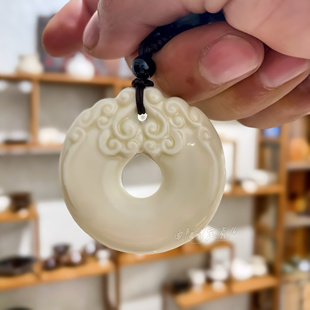 曲阳秋鸿定瓷高级衣服配饰挂件定窑高温釉白瓷浮雕项链吊坠平安扣