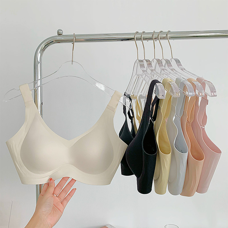 浪漫春天大胸显小内衣女聚拢无钢圈夏薄款无痕防外扩缩胸大码文胸