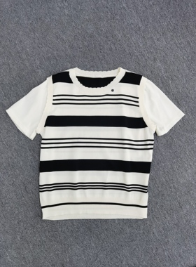 井美2026新款短袖圆领针织春夏季T恤女打底衫拼接纽扣条纹洋气衣