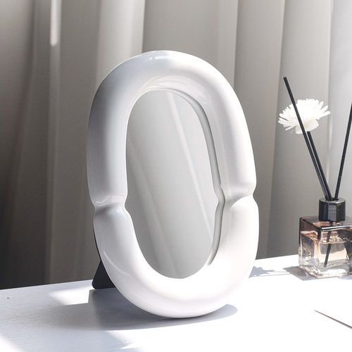 北欧摆件奶油风椭圆形镜子化妆镜样板间展厅卧室梳妆台桌面装饰品