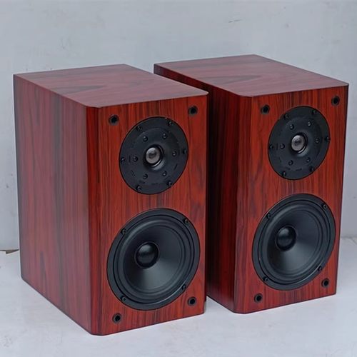 惠威广州专卖店环绕成品扬声器