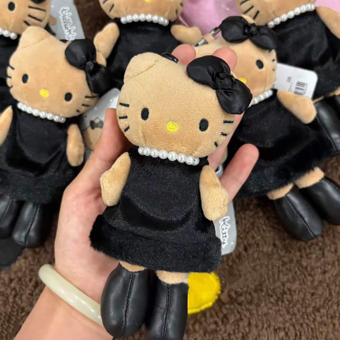 日本NIC长腿黑裙kt猫挂件hellokitty小香风贵妇毛绒公仔包包挂饰,玩具/童车/益智/积木/模型,毛绒/玩偶/公仔/布艺类玩具,淘宝优惠券,粉丝福利购,淘宝优惠卷