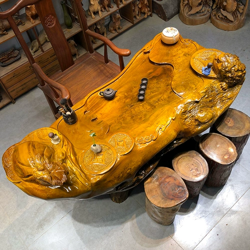 Корнеодичный чайный стол