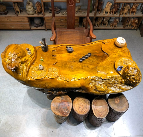 Корнеодичный чайный стол