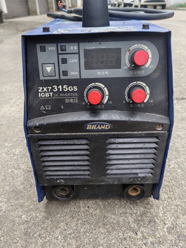 二手瑞凌ZX7-315GS双电压电焊机，正常使用单机无配件。