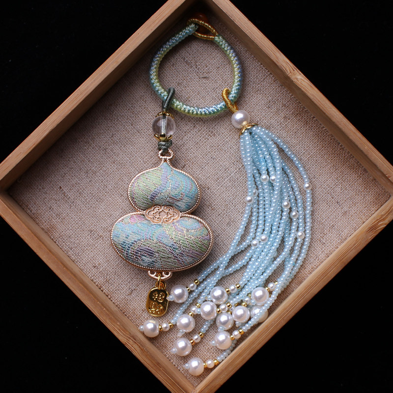 浅蓝色葫芦非遗宋锦包包挂件旗袍汉服流苏穗子挂饰钥匙扣坠车挂,饰品/流行首饰/时尚饰品新,压襟挂件,淘宝优惠券,粉丝福利购,淘宝优惠卷