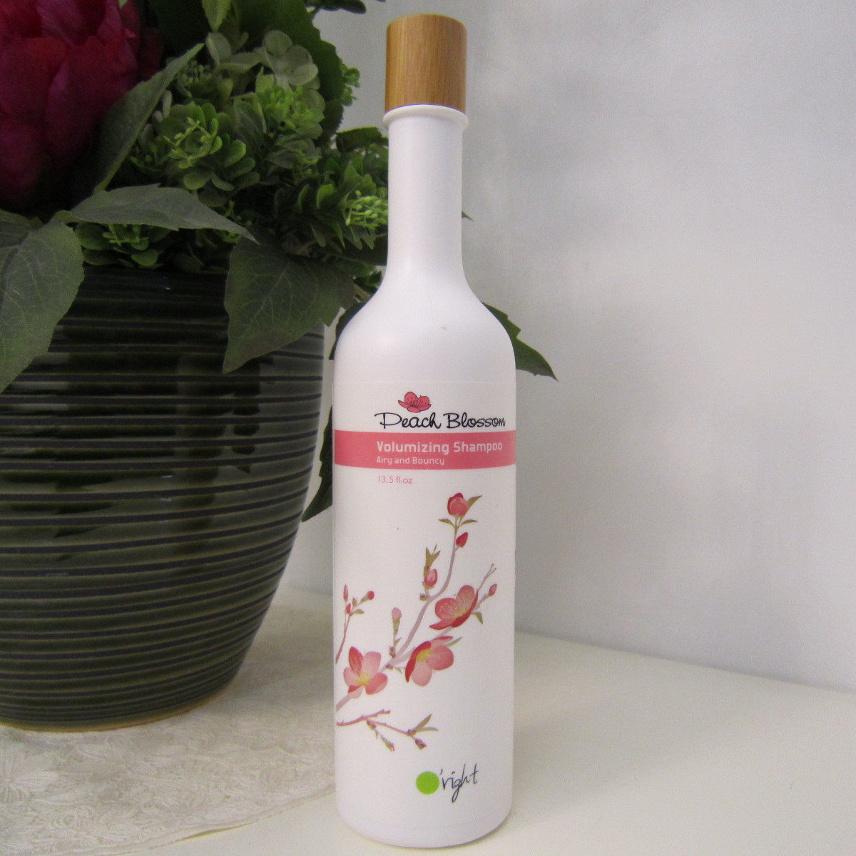 欧莱德桃花轻盈洗发水 丰盈蓬松轻自然 无硅油易冲洗 强韧发质