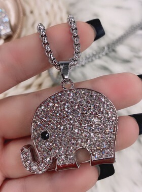 2025秋冬新款潮牌满钻大象钛钢项链  时尚简约大象吊坠长款毛衣链