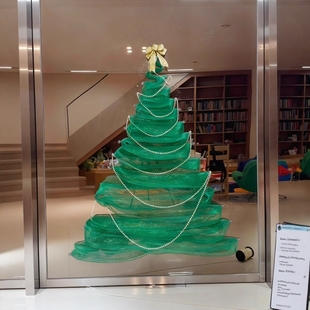 圣诞节店橱窗场景布置装饰手工diy材料包氛围感商玻璃上的圣诞树