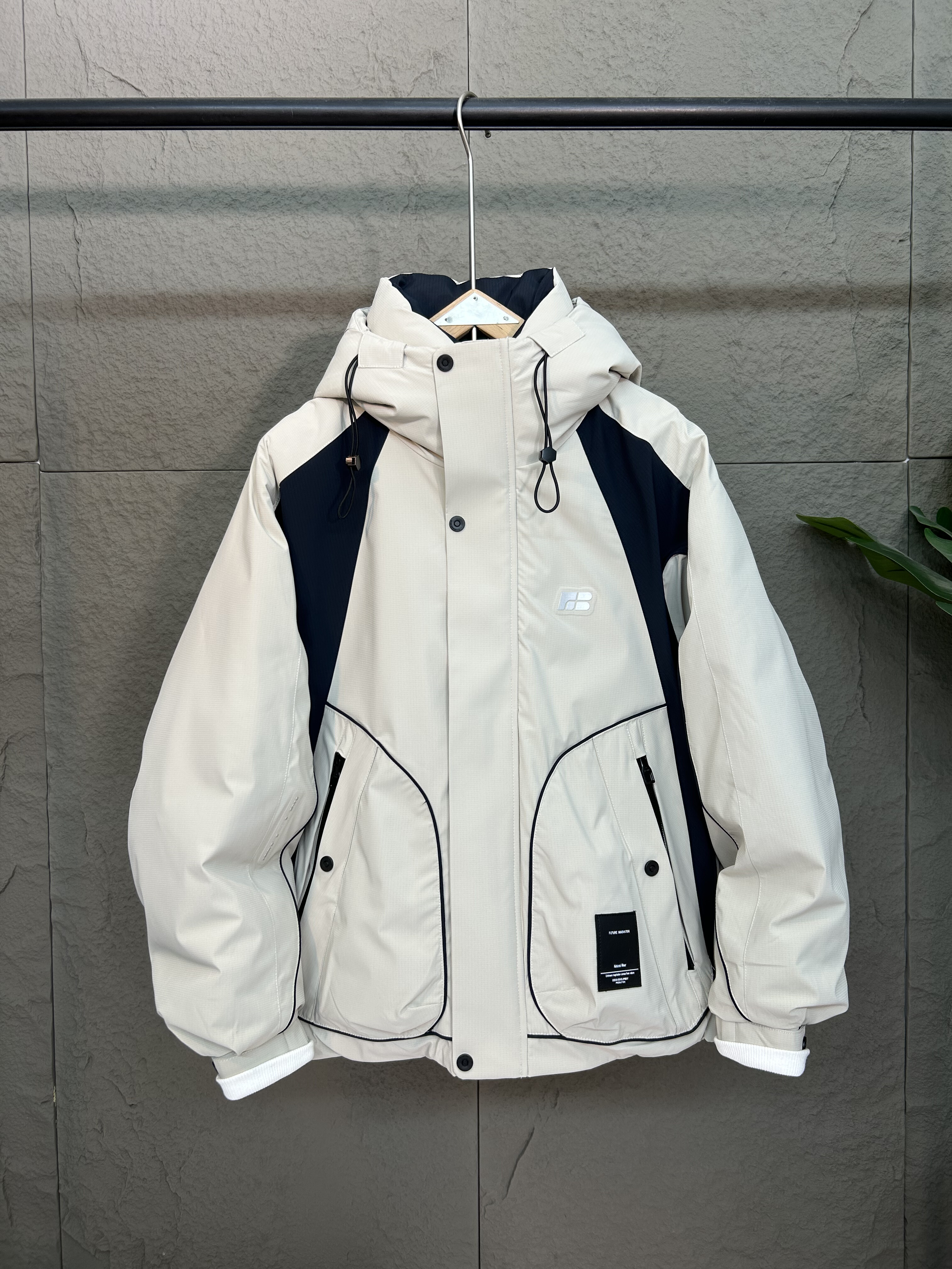 潮牌羽绒服冬季新款工装拼色连帽保暖冲锋衣外套宽松阔版男女情侣