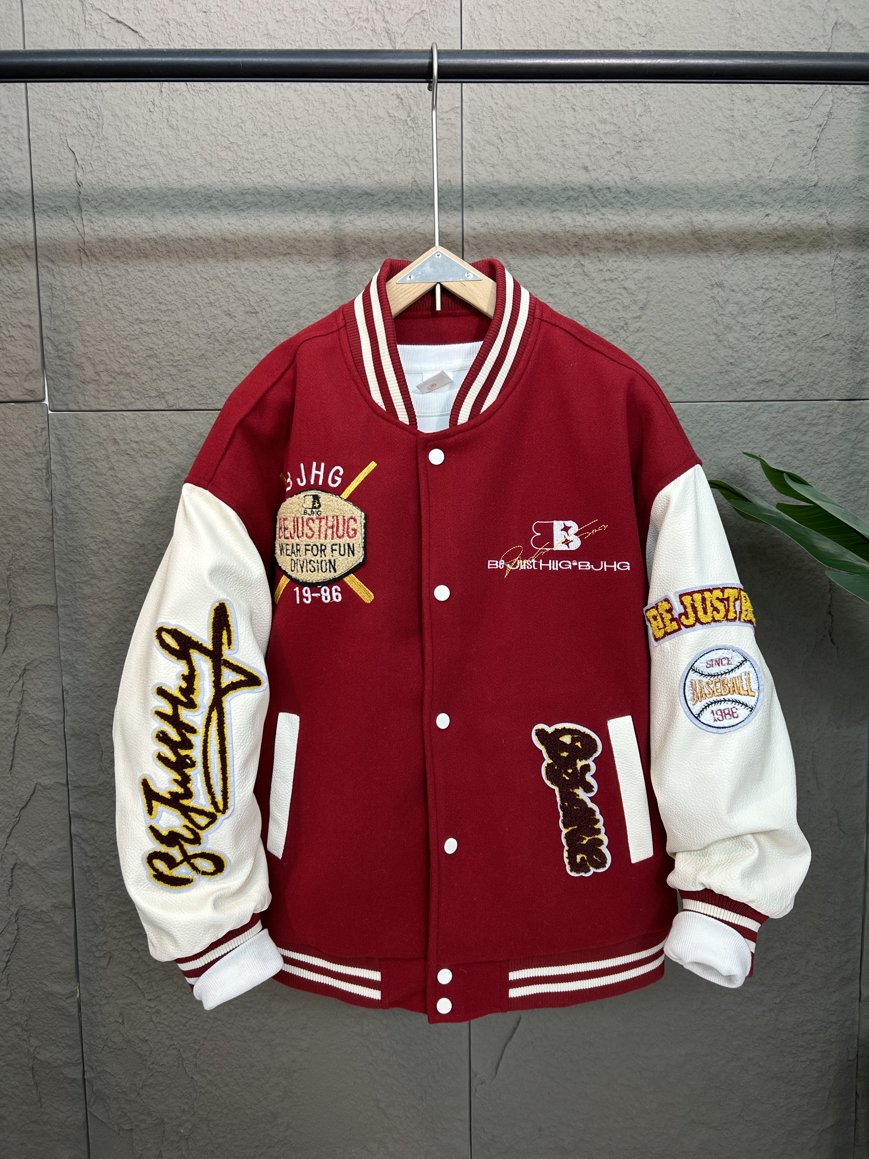 潮牌夹棉棒球服2026冬春毛呢拼皮U袖刺绣夹克外套宽松男女情侣