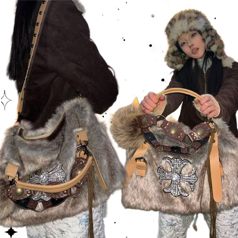 日光欲原创秋冬貂毛单肩腋下包女y2k辣妹小众千禧斜挎通勤托特包