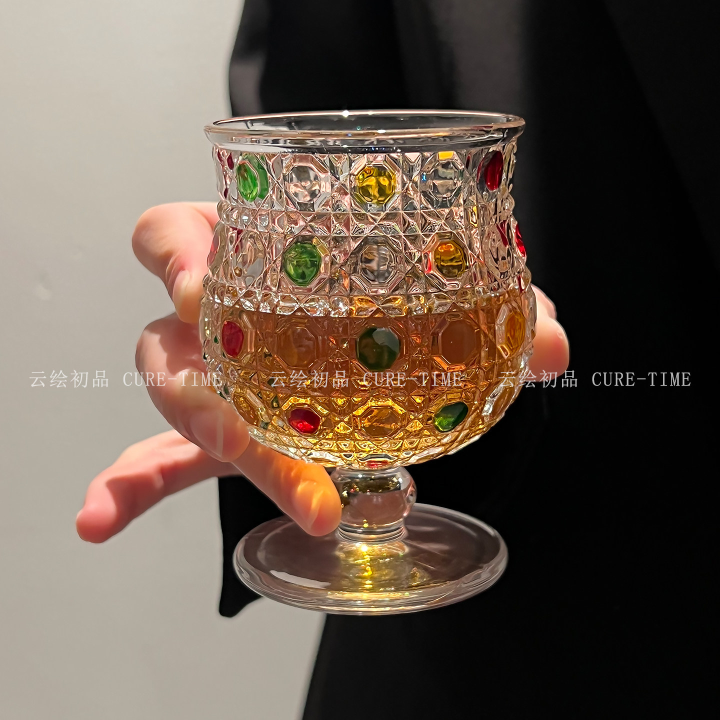 复古彩绘宝石纹矮脚玻璃甜酒杯图片