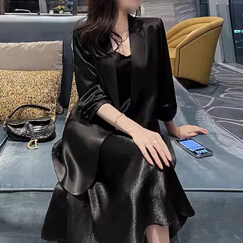 大码女装黑色仿醋酸西装外套套装