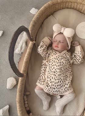 婴儿包屁衣纯棉a类男女宝宝长袖0-3月新生儿衣服52码66码三角哈衣