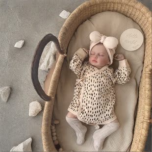 婴儿包屁衣纯棉a类男女宝宝长袖0-3月新生儿衣服52码66码三角哈衣