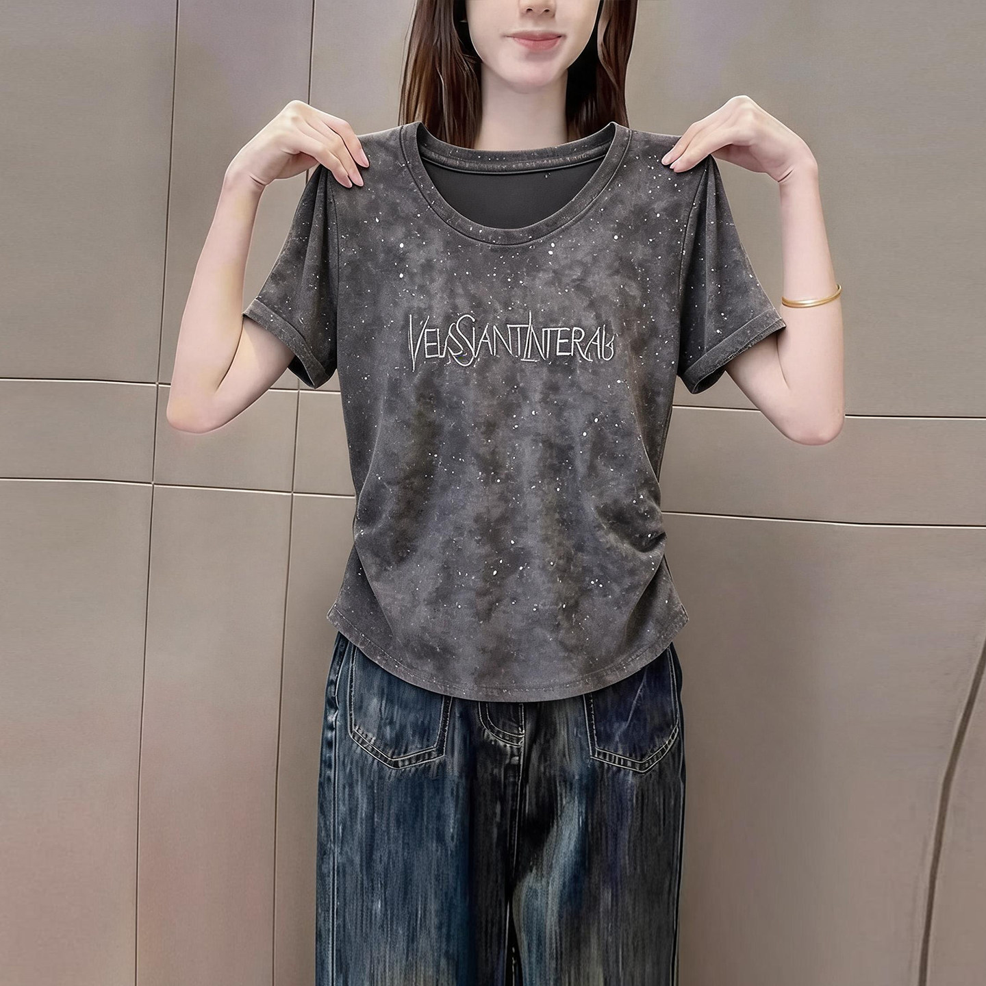 洋气灰色扎染字母印花短袖t恤女图片