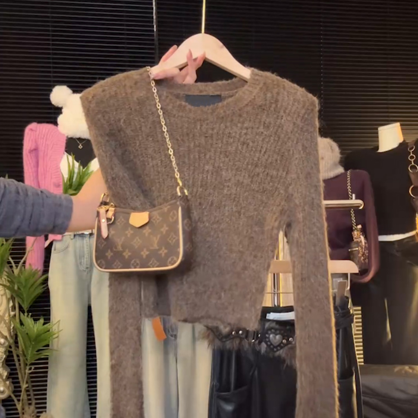 时尚美拉德穿搭长袖圆领针织衫女