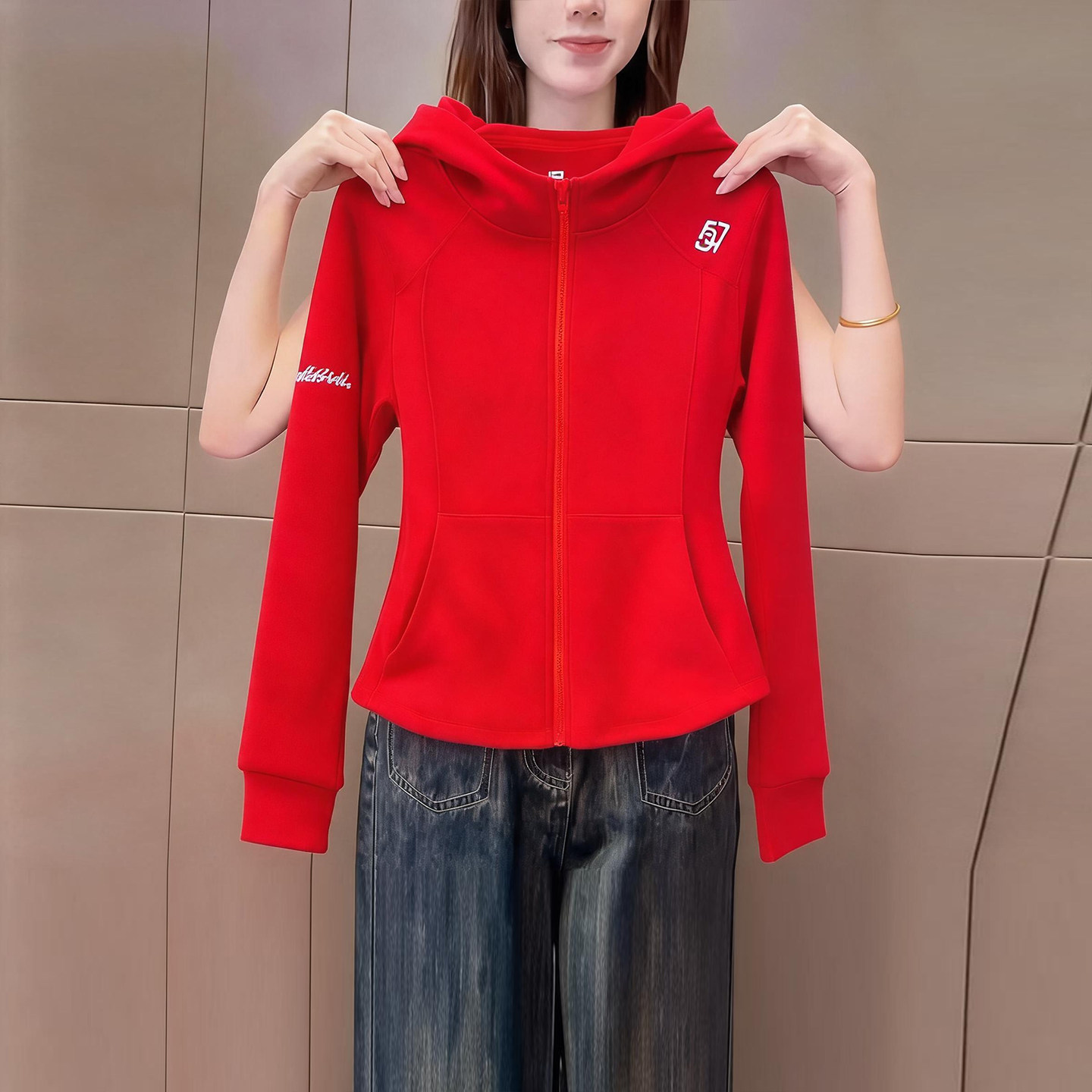 红色运动风连帽拉链长袖t恤女2026秋季新品休闲显瘦百搭开衫上衣