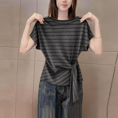 夏季新品时尚条纹圆领短袖t恤女