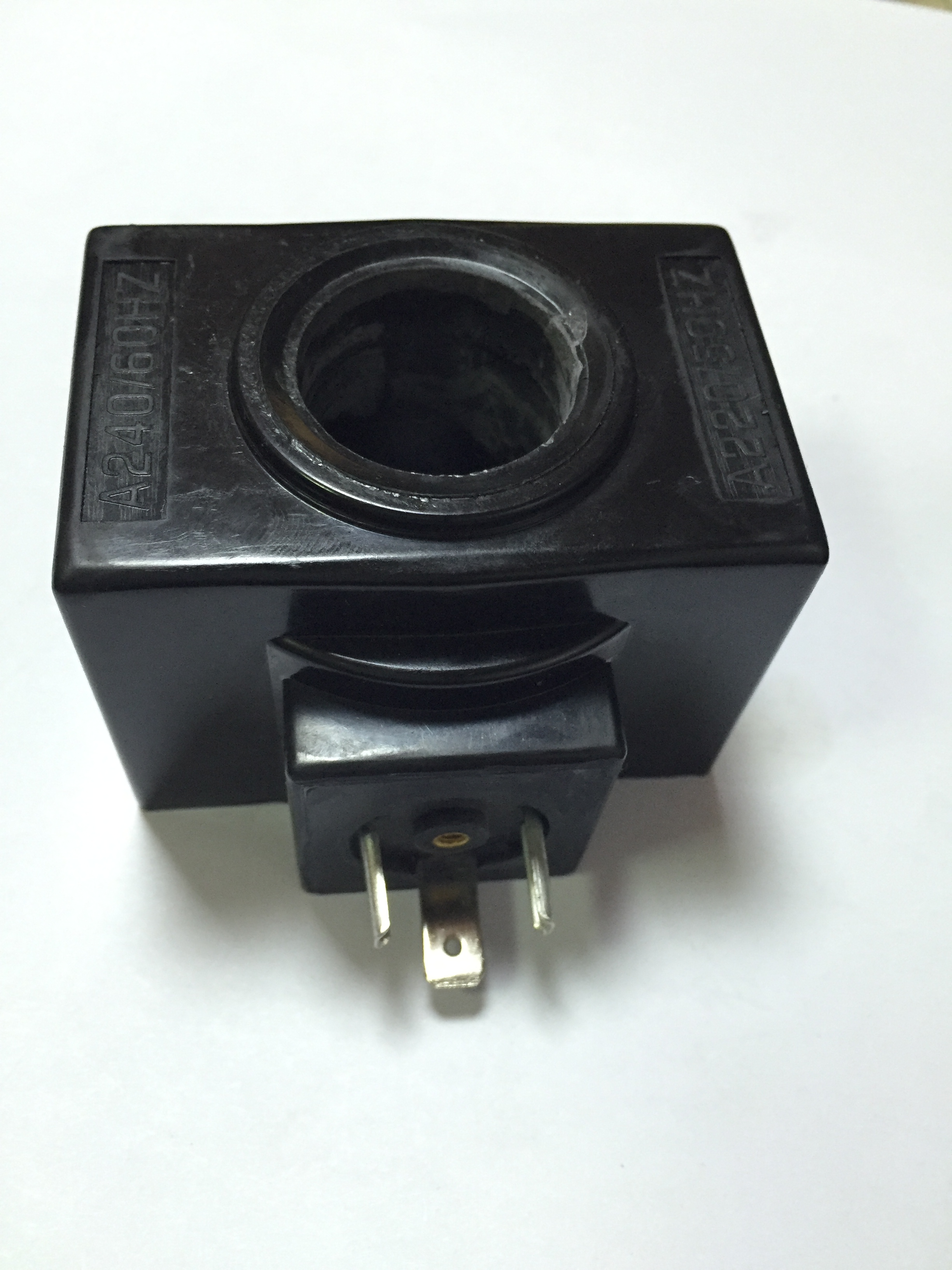 10通经（03）电磁换向阀线圈(电磁铁）：DSG-03线圈AC220V