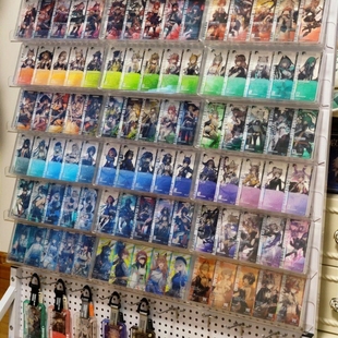 明日方舟通行证收纳盒壁挂上墙免打孔透明亚克力动色纸吧唧展示架