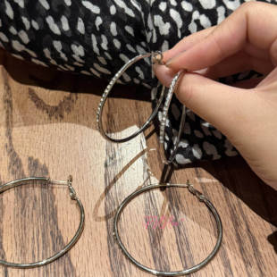 iFHHee “夏之星，你跑不掉的！”时髦复古闪闪千禧大圈圈耳环