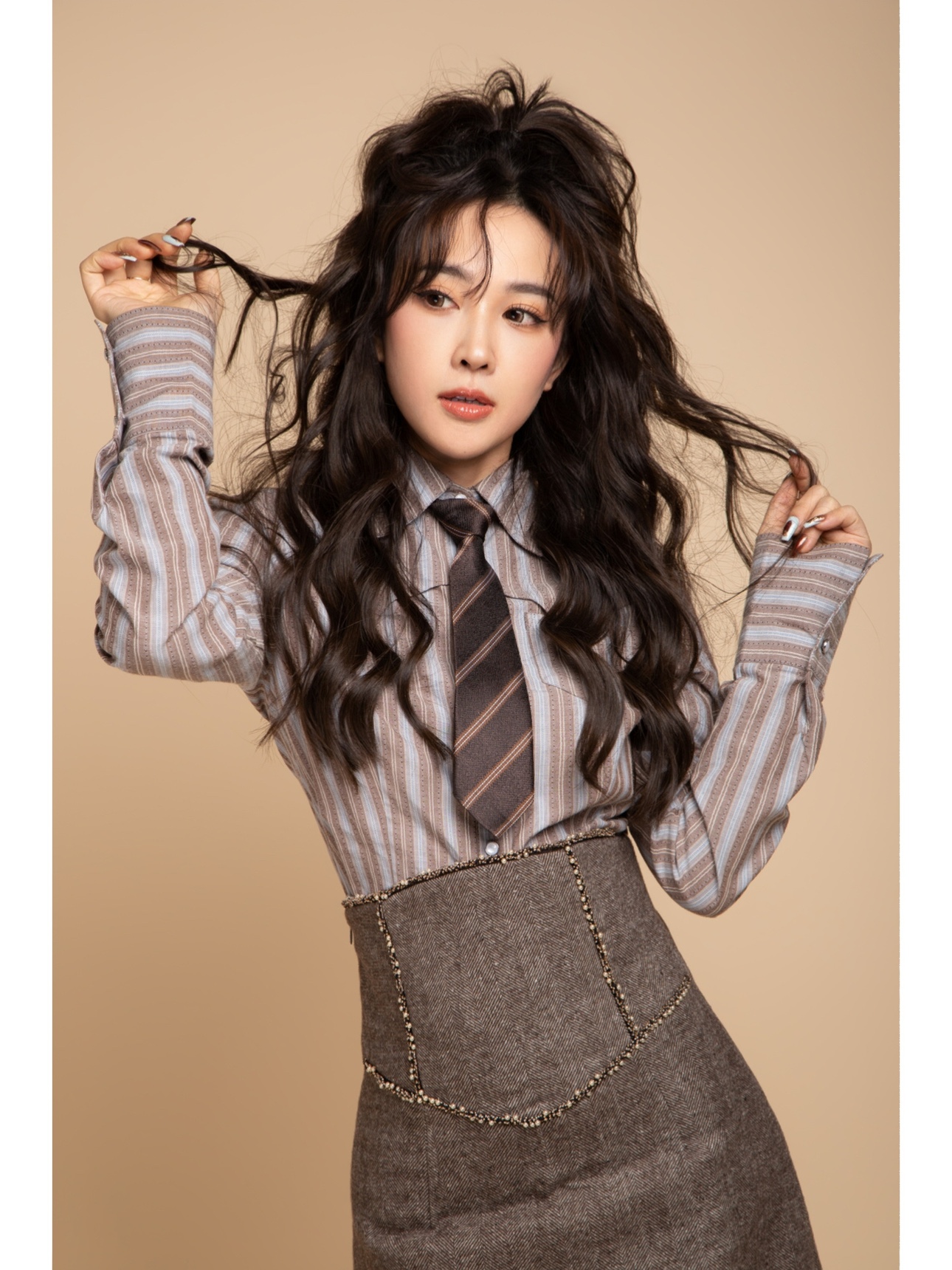 DILAN秋装新款复古咖啡色条纹美拉德衬衫女小众设计衬衣长袖上衣