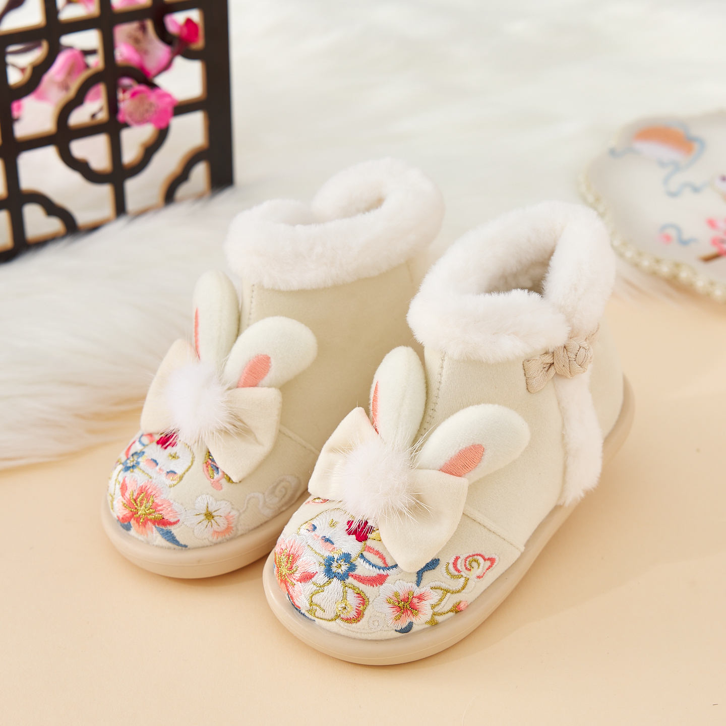 女童汉服棉鞋冬儿童古风加绒绣花鞋宝宝新中式搭配国风襦裙雪地靴