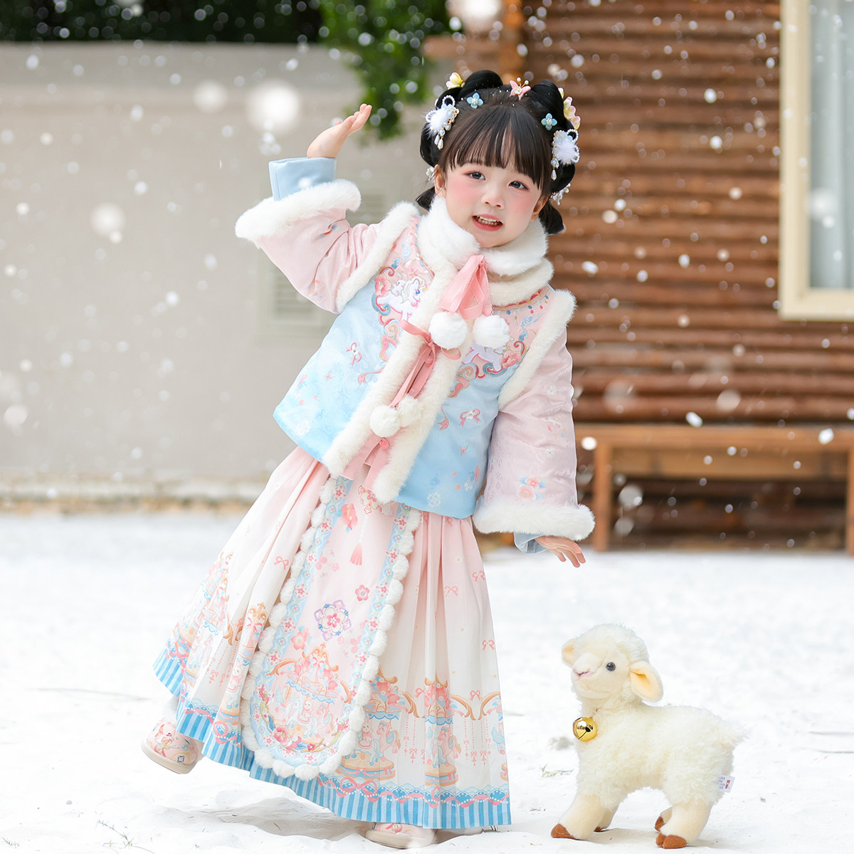 汉服女童2025冬款儿童新中式国风马面裙套装小女孩仙气加厚拜年服,童装/婴儿装/亲子装,汉服,淘宝优惠券,粉丝福利购,淘宝优惠卷