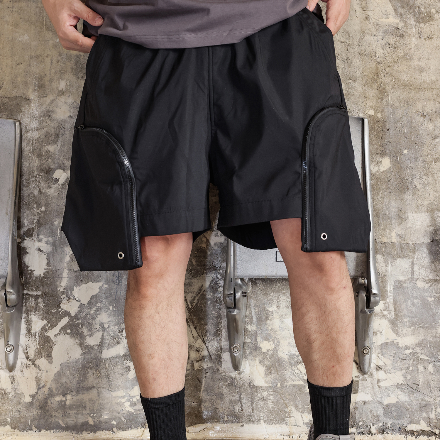 Toos.25SS 不规则结构剪裁立体口袋尼龙工装短裤