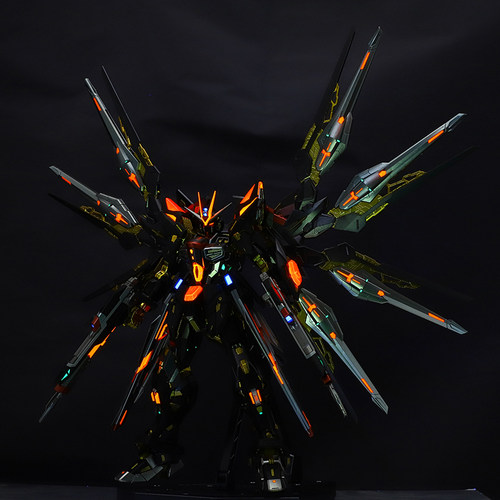 万代荧光血魔MGEX强袭自由拼装