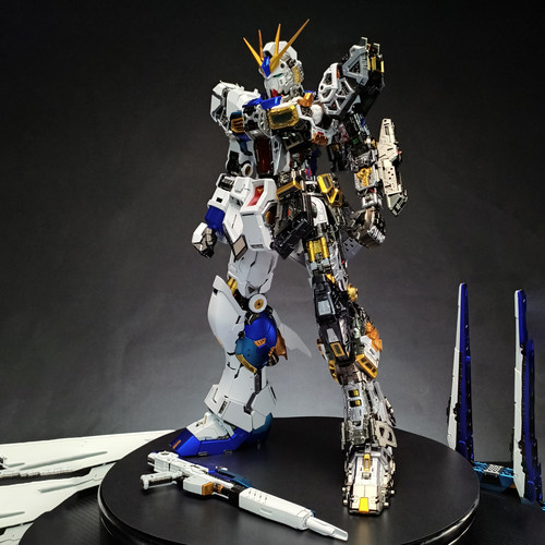 万代PGU牛高达千手哑光电镜1/60