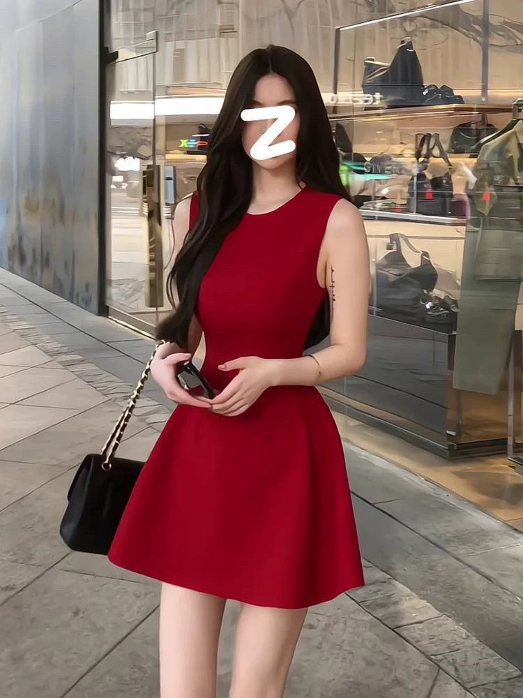 法式气质红色无袖背心连衣裙女春夏款纯欲收腰修身a字短裙小个子