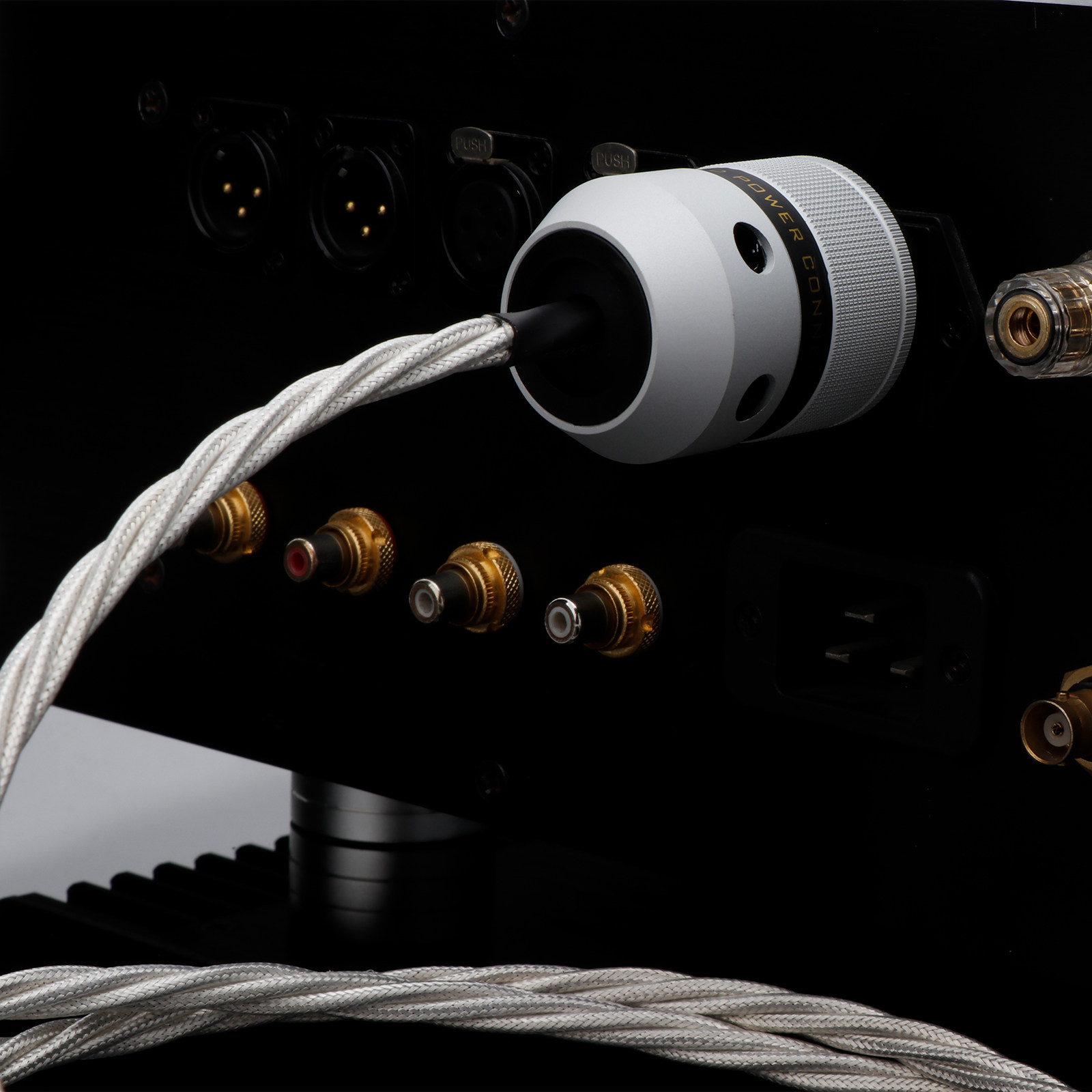 单晶银专业降噪CD机电源线欧标美标国标发烧级音响DAC功放连接线