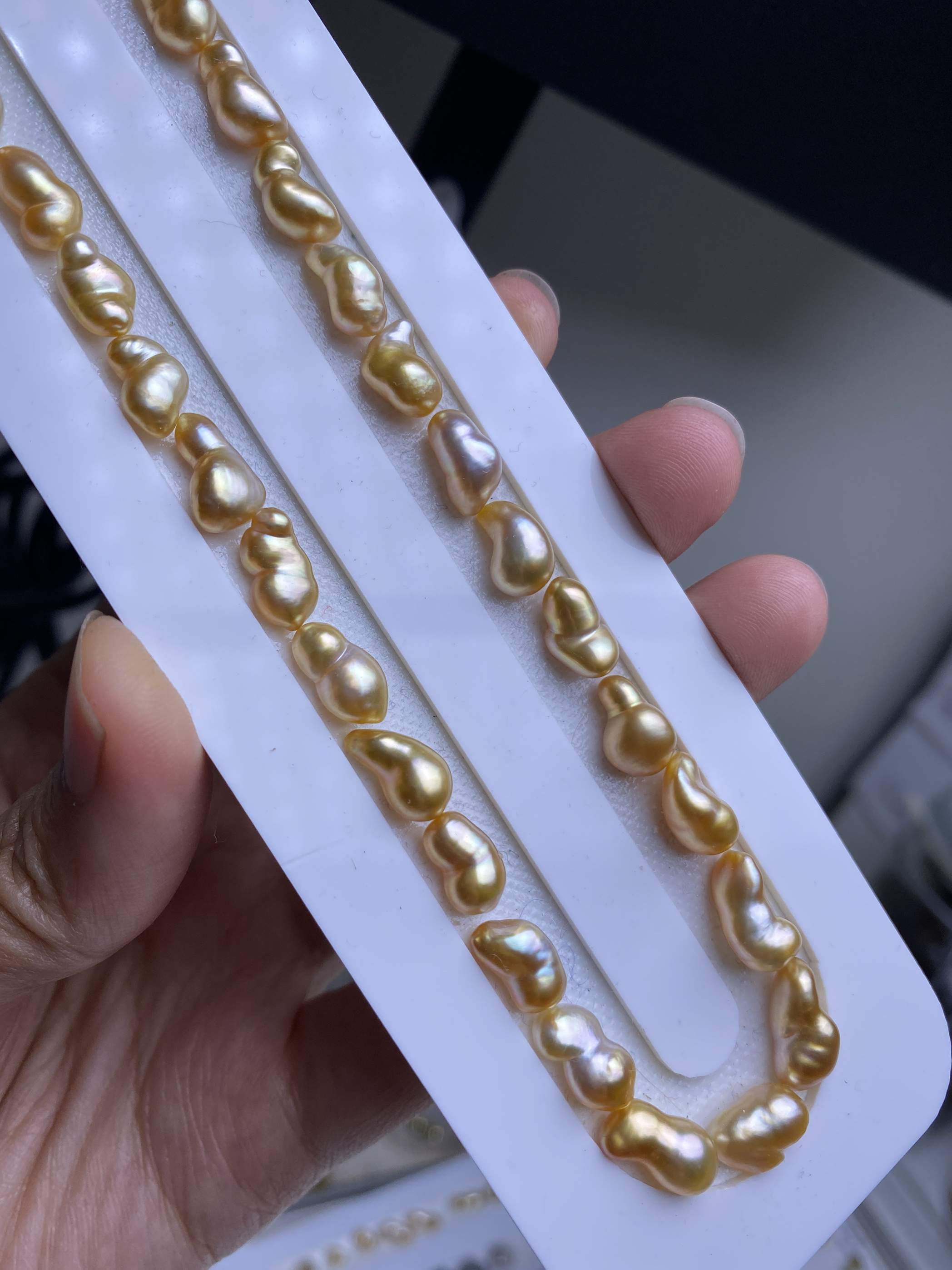 天然色 海水珍珠 keshi随型 项链腰果型婀娜多姿线条感