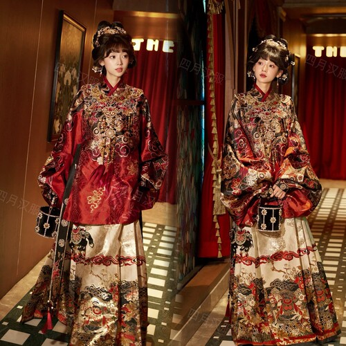 【出租】十三余小豆蔻儿玄马乾坤马年拜年服马面裙明制汉服女伴娘