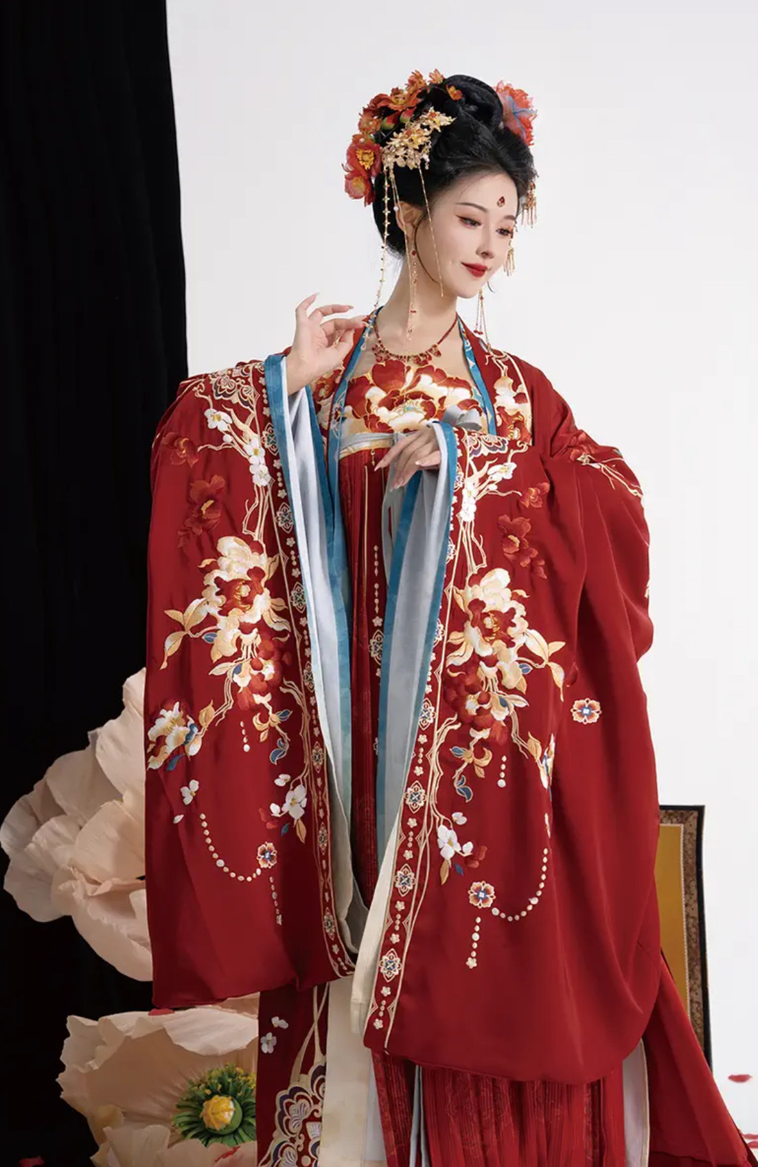 【出租】静还决 国风大典走秀款灵犀婚服唐制汉服拖尾背云盖头图片