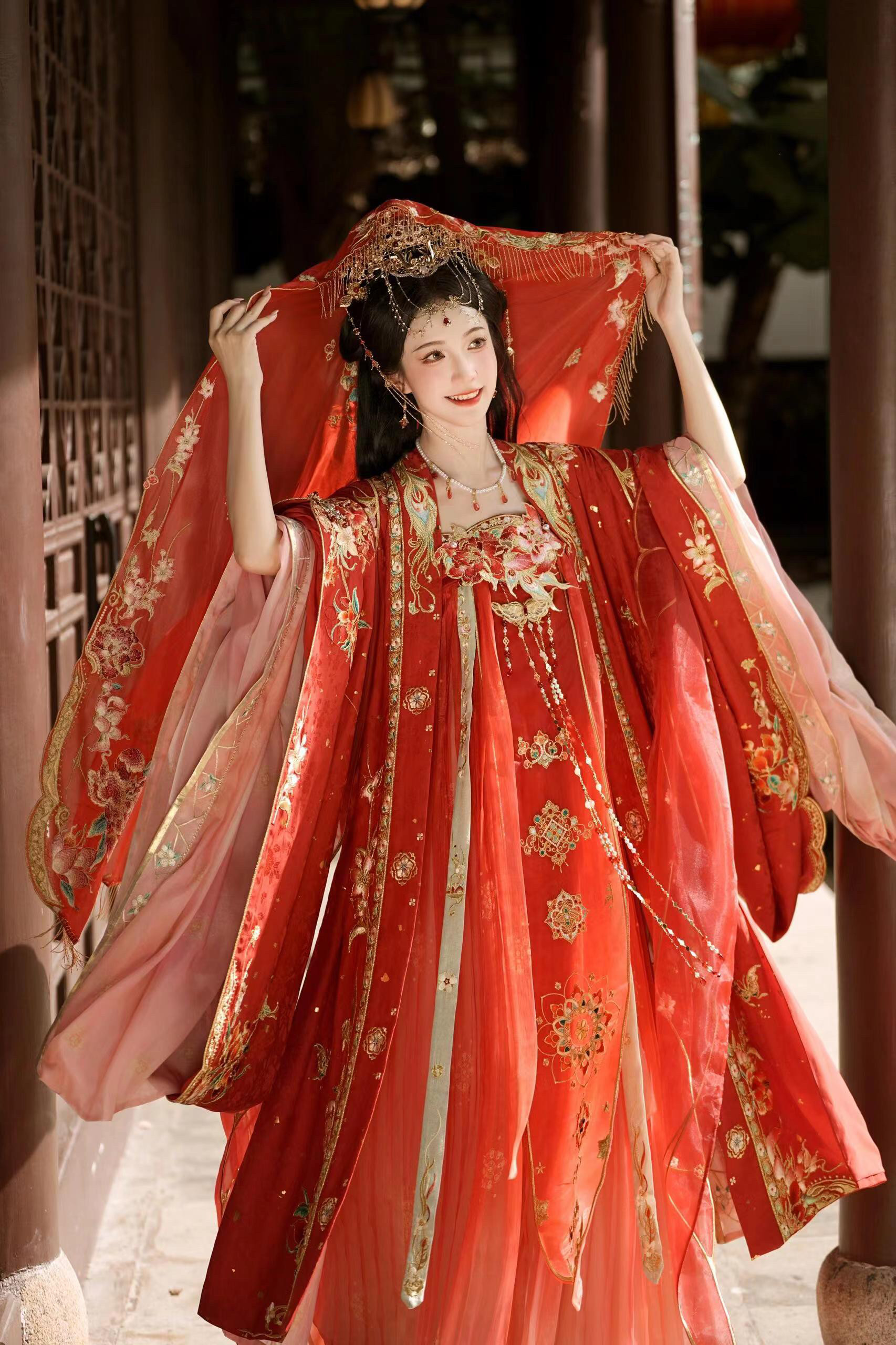【出租】遇囍来唐制汉服婚服太平笙歌中式嫁衣女盘金绣传统婚礼