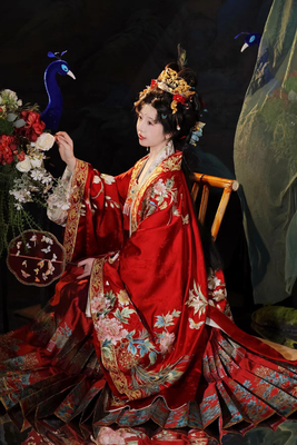 【出租】遇囍来汉服婚服宋制千岁逢春凤冠霞帔刺绣婚礼中式嫁衣